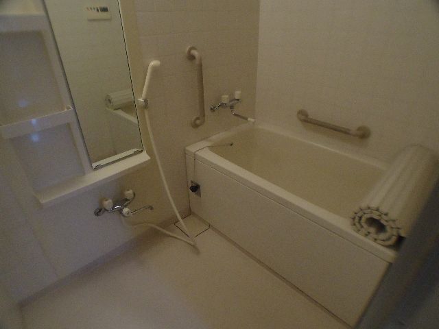 バス・シャワールーム　浴室