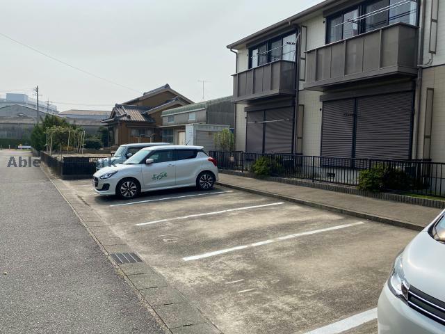 駐車場　駐車場