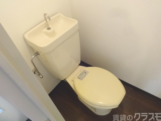 トイレ　清潔感がありますね♪