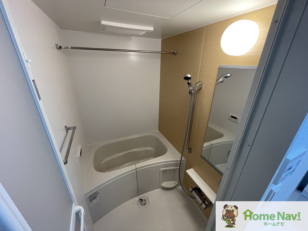 バス・シャワールーム　浴室乾燥機・追い焚き付き