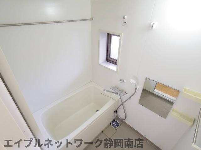バス・シャワールーム　日々の疲れを癒すお風呂付です