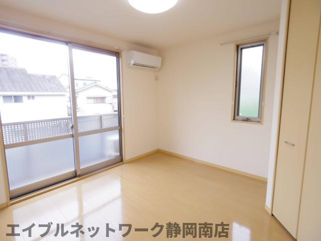 居室・リビング　居間です