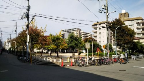 【プレサンス梅田北ディアの公園】