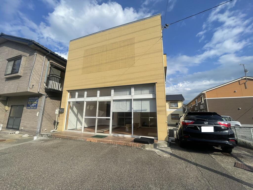 新潟市西区寺尾西　貸店舗・事務所の建物外観