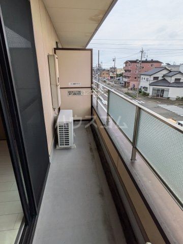 【藤枝市田沼のマンションのバルコニー】