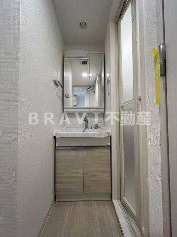 洗面設備　【アドバンス上町台シュタット】朝の身支度には欠かせない独立洗