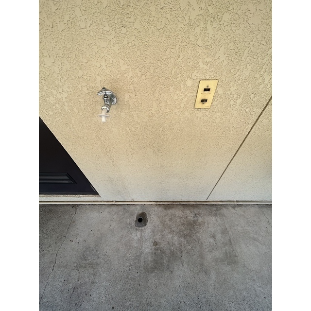 その他設備　室外洗濯機置き場