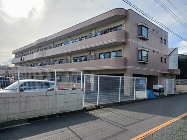 日野市旭が丘のマンションの建物外観