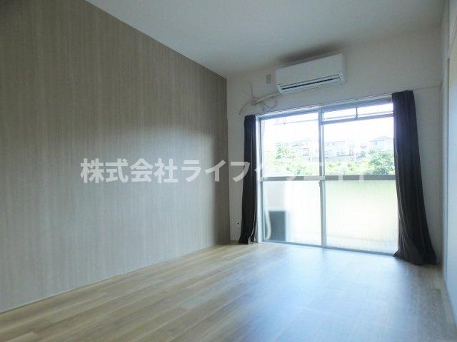 居室・リビング　※別のお部屋のイメージ写真です。