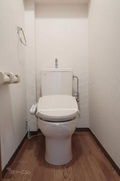 トイレ　シャワー付トイレ