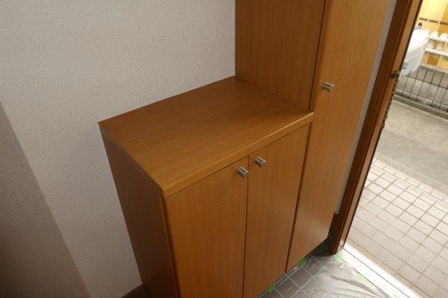 玄関　シューズボックス