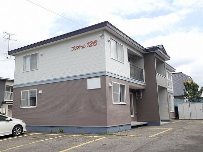 プリオール１２６の建物外観