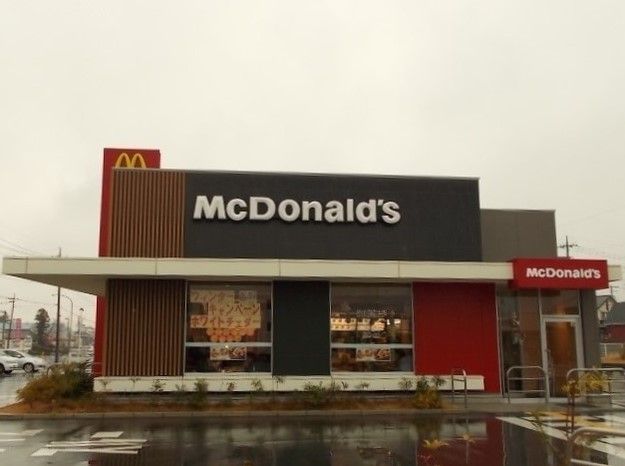 飲食店　マクドナルド 桶川下日出谷店（飲食店）まで2020m