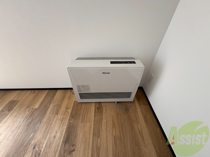 その他　暖房です。冬場の寒い日でも安心ですね～