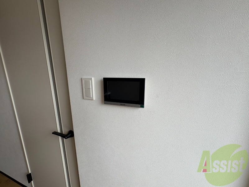 セキュリティ　ＴＶモニター付インターホンです。来客者の顔が見えるので安心！