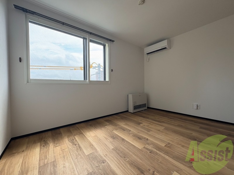 居室・リビング　広々としたリビングですね。使い勝手がよさそうですね！