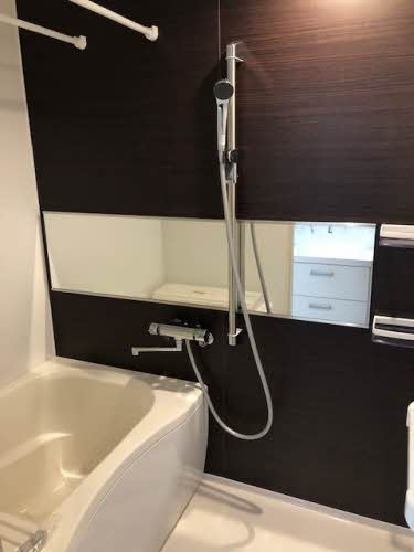 バス・シャワールーム