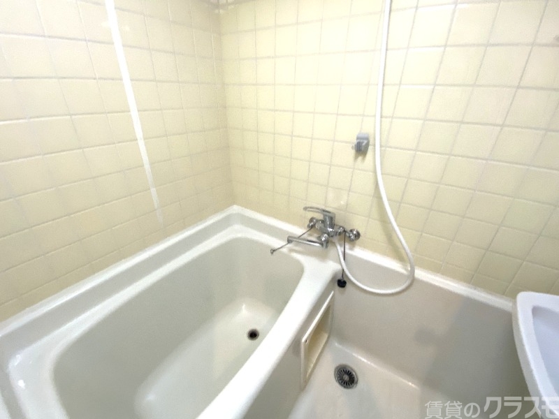 バス・シャワールーム　一日のお疲れをお取りください。