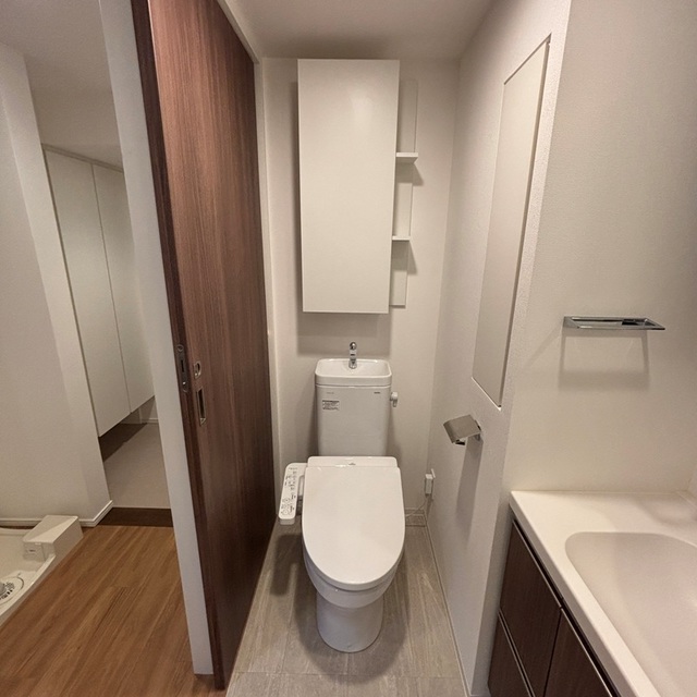 トイレ　※写真は同タイプ住戸です。