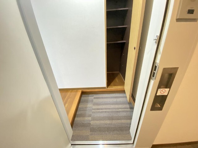 玄関　※同物件別室のイメージ写真