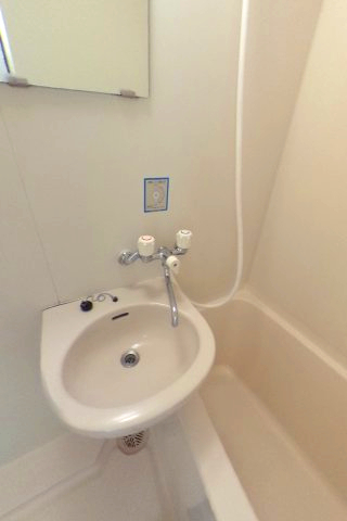 洗面設備　同仕様