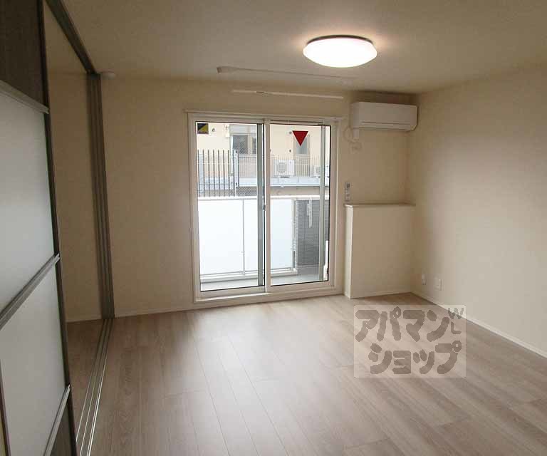 居室・リビング　３０２号室の写真です。