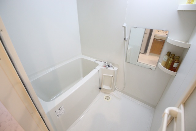 バス・シャワールーム　※別室の参考写真の為、現況優先です。