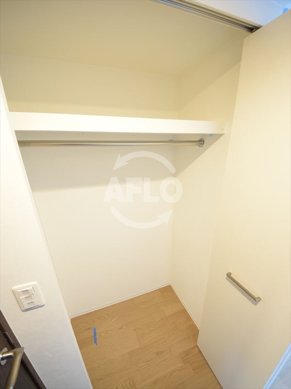 収納　ファーストフィオーレ天王寺筆ヶ崎EYE　クローゼット