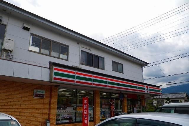 コンビニ　セブンイレブン裾野石脇店（コンビニ）まで550m