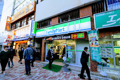 コンビニ　ファミリーマート 東五反田五丁目店（コンビニ）まで372m