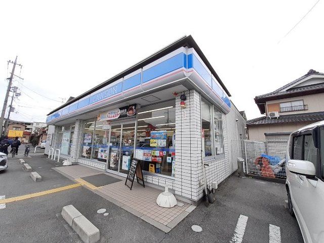 コンビニ　ローソン亀岡馬堀店（コンビニ）まで800m