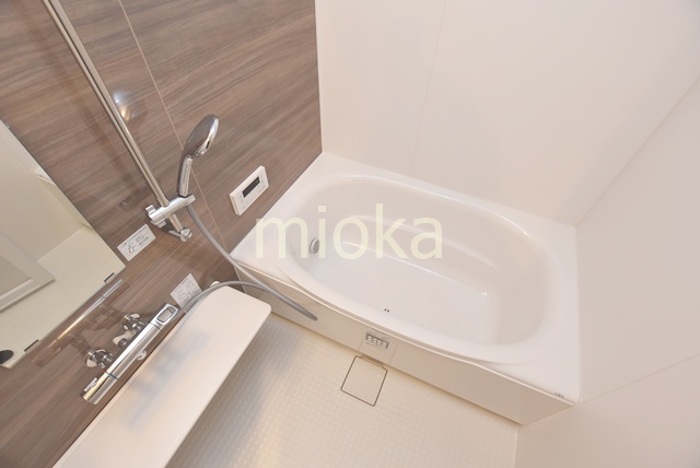 バス・シャワールーム　日々の疲れを癒すお風呂付です