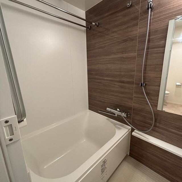 バス・シャワールーム　お風呂です