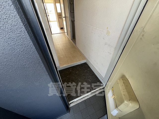 地下鉄千日前線 北巽駅 徒歩10分 7階建 築39年の玄関写真