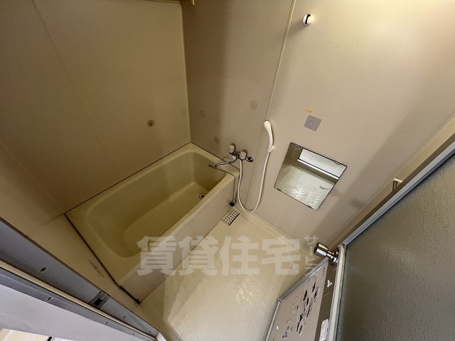 地下鉄千日前線 北巽駅 徒歩10分 7階建 築39年の風呂写真