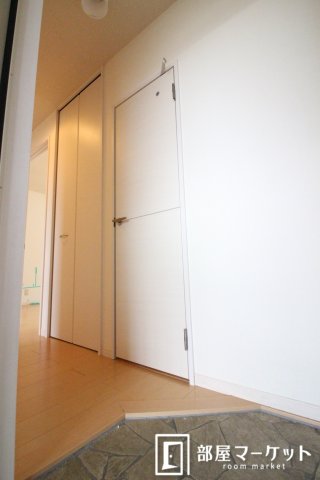 玄関　同型タイプ