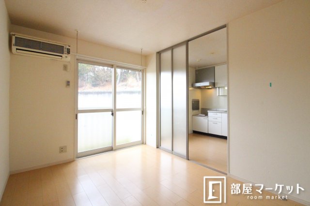 居室・リビング　同型タイプ