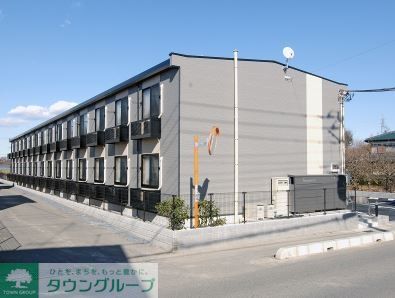 建物外観　駐車場