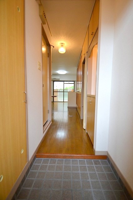 玄関　お問合せはシティホーム海田センター　082-821-2227