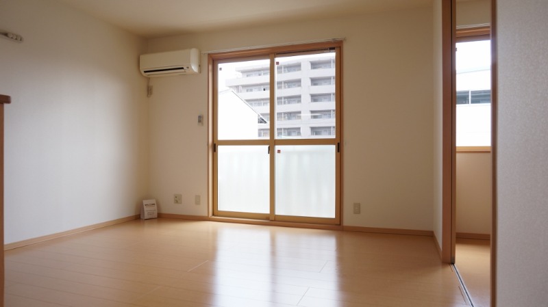 居室・リビング　図面と現状に相違がある場合には現状を優先