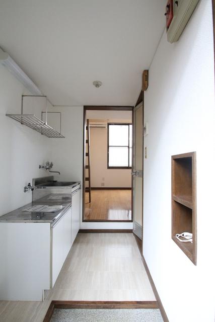 玄関　玄関　※同物件・同仕様画像