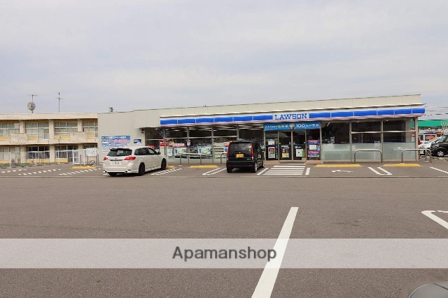 コンビニ　ローソン（コンビニ）まで978m