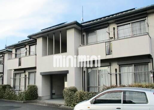 建物外観　中階段でプライベート重視です