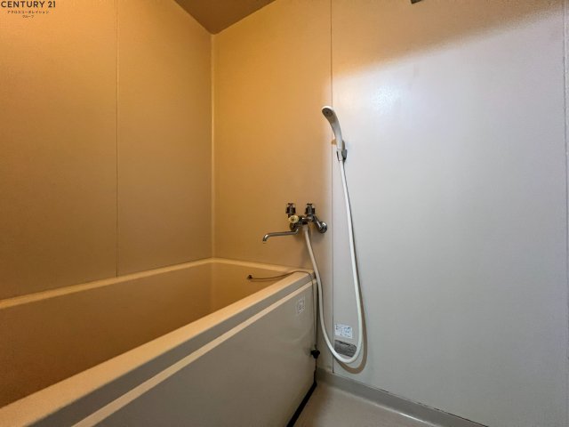 バス・シャワールーム　シンプルで機能的なユニットバスです♪