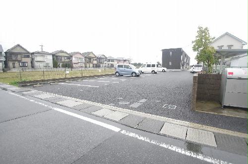 駐車場　駐車場100％完備♪