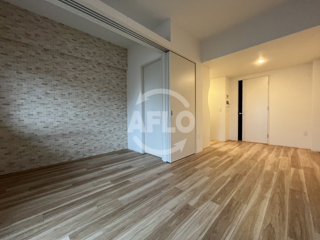 居室・リビング　セレニテ西中島アリア弐番館　リビング