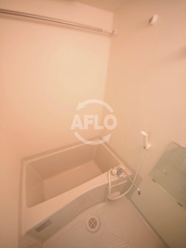 バス・シャワールーム　LIVIAZ NAMBA LUCE　浴室