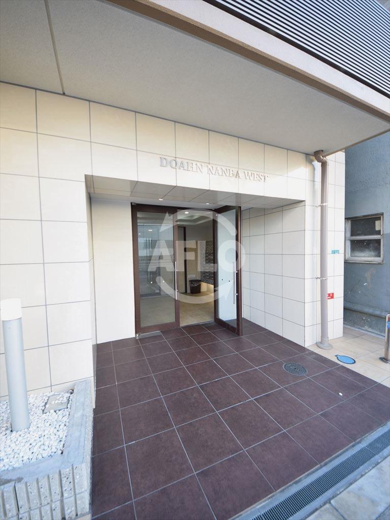 エントランス　LIVIAZ NAMBA LUCE　エントランス