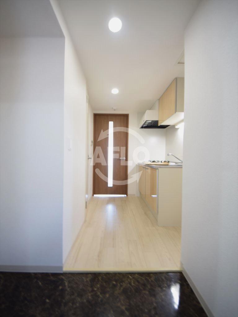 玄関　LIVIAZ NAMBA LUCE　玄関