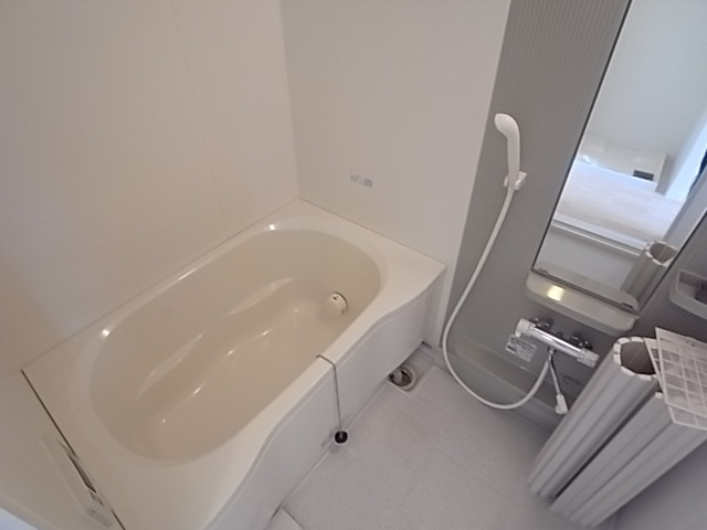 バス・シャワールーム　バスルーム